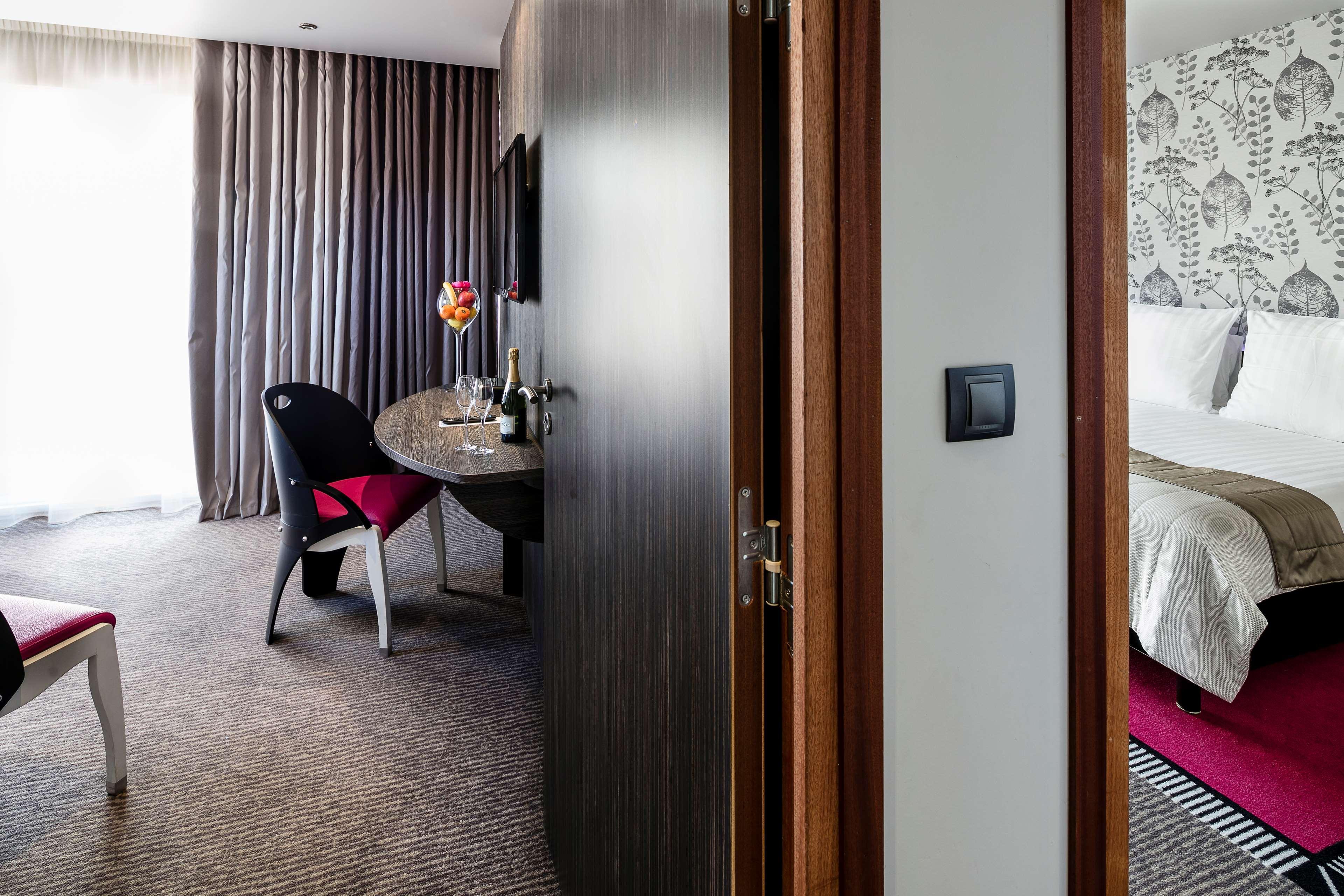 Best Western Premier Le Patio Des Artistes Wellness Jacuzzi Cannes Ngoại thất bức ảnh